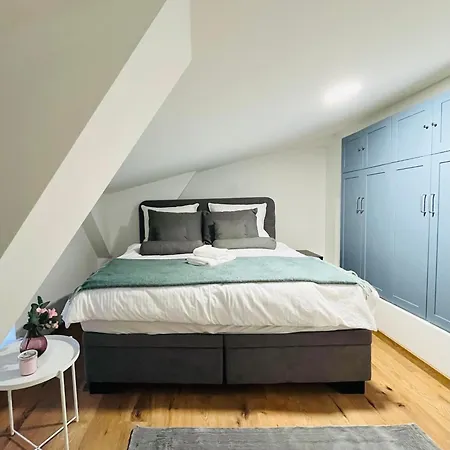 Apartment Modern In - Close To Center